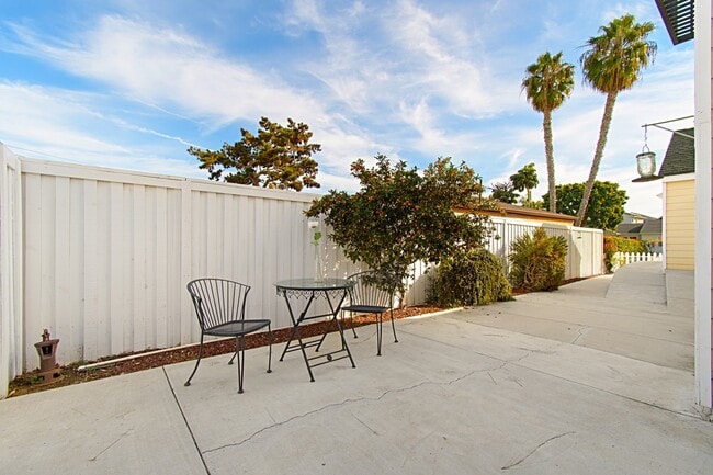 Building Photo - North PB Home, updated interior, just a fe...