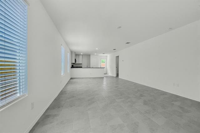 Building Photo - 402 Harvest St
