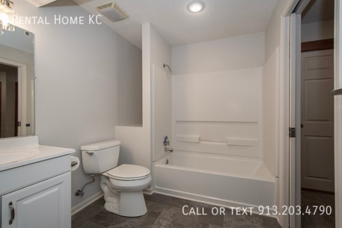 Building Photo - 18880 W 116th St