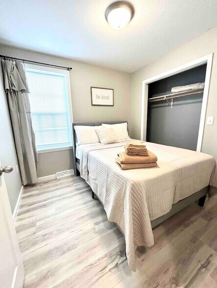 Building Photo - 101 S Buchanan St