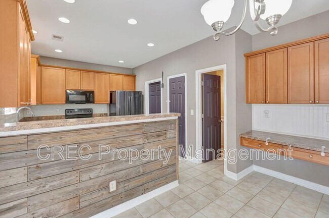 Building Photo - 3050 Argyll Dr