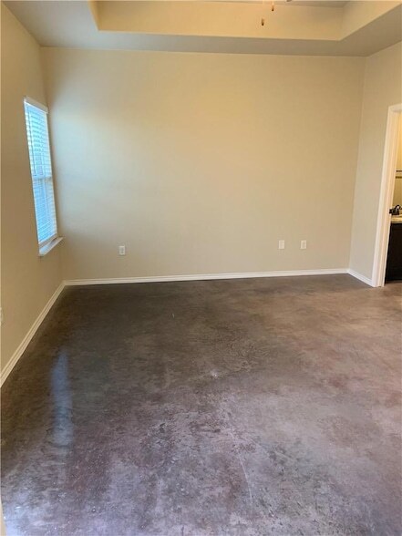 Building Photo - 379 Joanne Lp