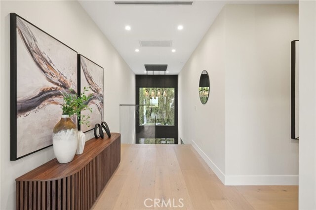 Building Photo - 4551 Alonzo Ave