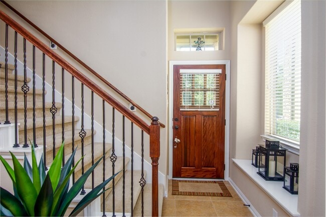 Building Photo - 11 Cheswood Manor Court