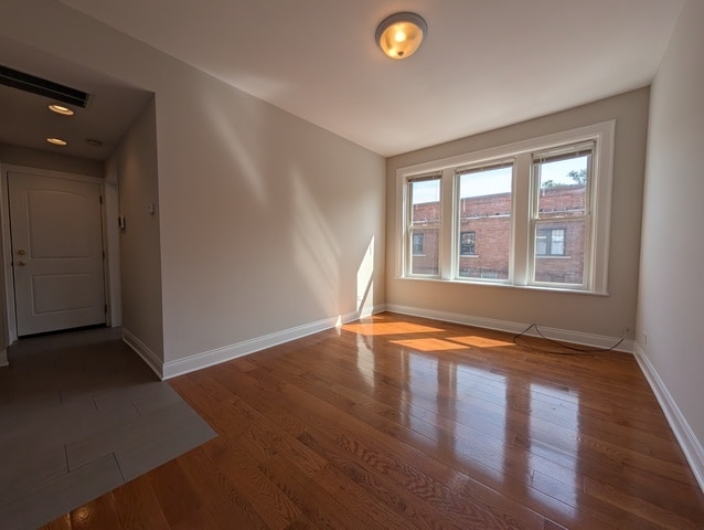 Building Photo - 3048 N Milwaukee Ave