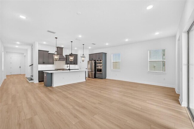 Building Photo - 15174 Field Daisy Dr