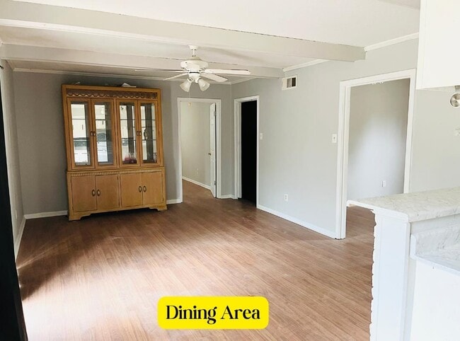 Building Photo - 5057 Gull Rd