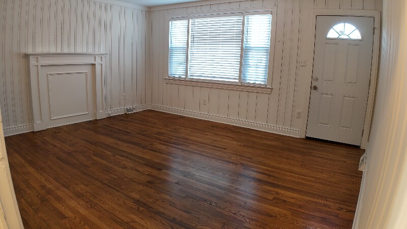 Building Photo - 5707 Frontage Rd