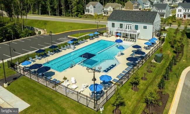 Building Photo - 1745 Riverbluff Ave
