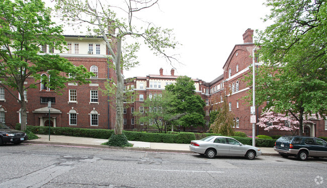 Building Photo - Calvert Court