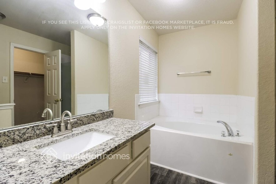 Building Photo - 13010 Bramford Pointe Ln