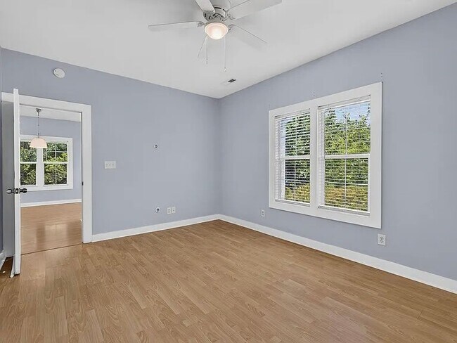 Building Photo - 2316 Wrightsville Ave