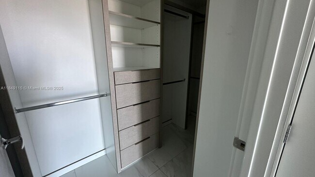 Building Photo - 16385 Biscayne Blvd