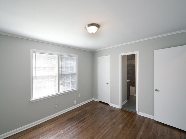 Building Photo - 4779 Hummingbird Ln