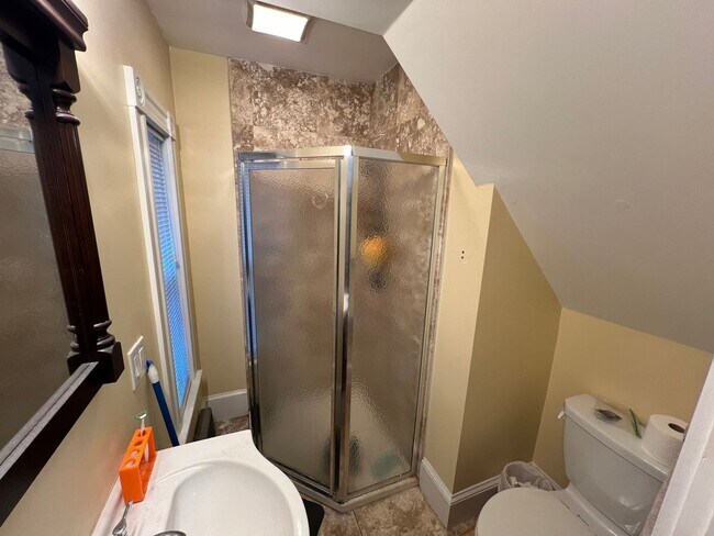 Building Photo - Porter Sq. Location. Renovated Unit, Steps...