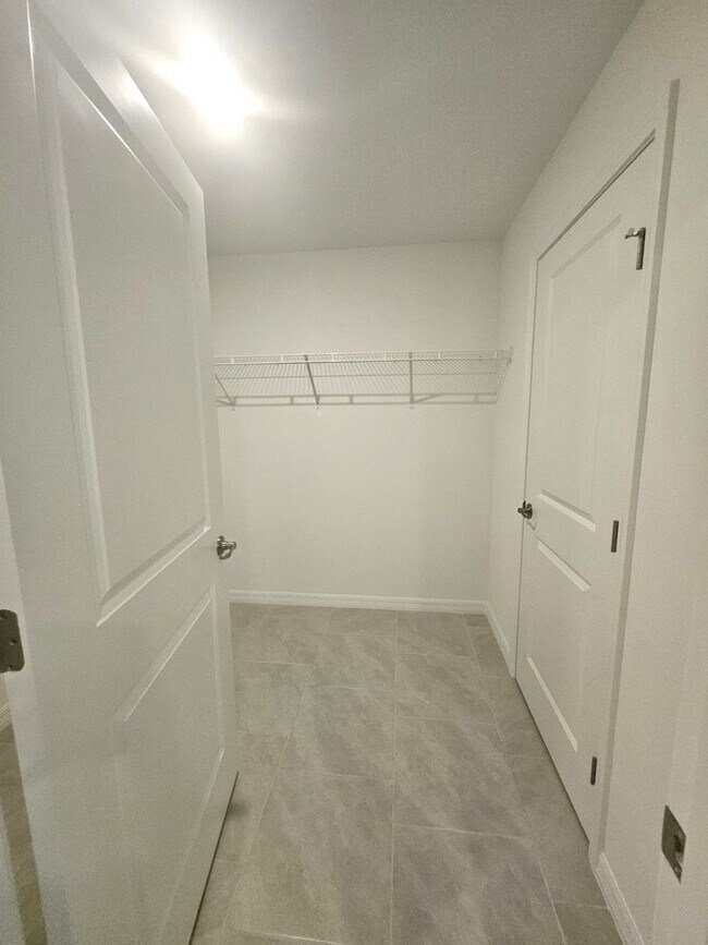 Building Photo - Brand New Rotonda home