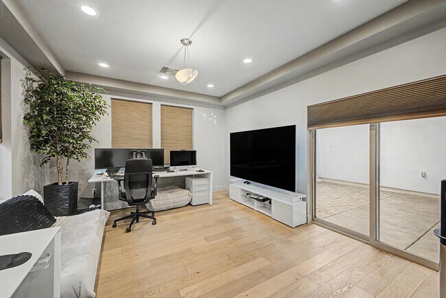 Building Photo - 3414 N 44th Pl