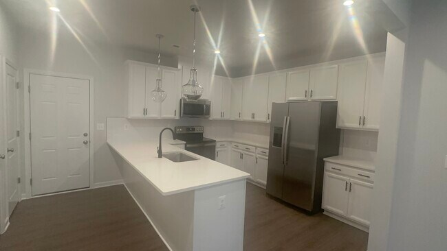 Building Photo - 13275 Coalfield Station Ln