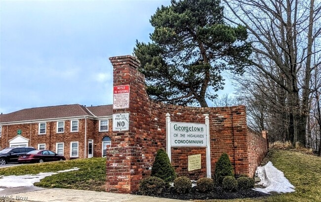 Building Photo - 25 Trenton Square