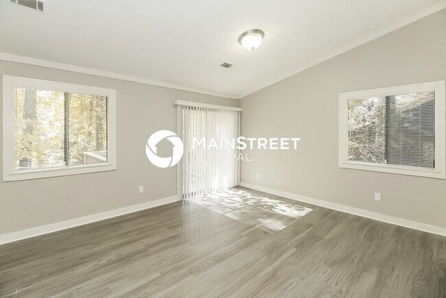 Building Photo - 3 Bedroom Pet-Friendly Home in Jonesboro, GA with Main Street Renewal