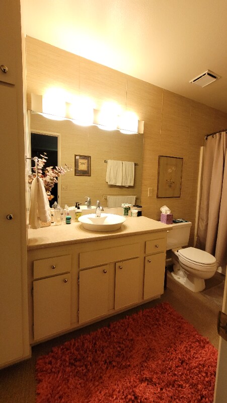 Building Photo - 1100 E Amado Rd