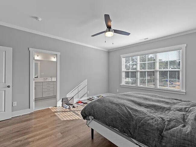 Building Photo - Lease OR Lease to Own