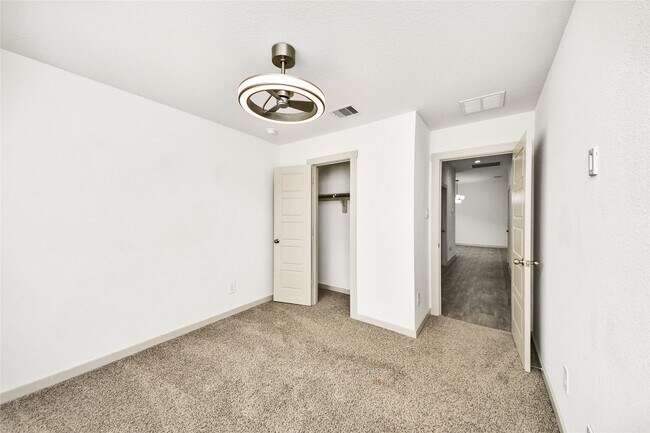 Building Photo - 12918 Wempe Wy