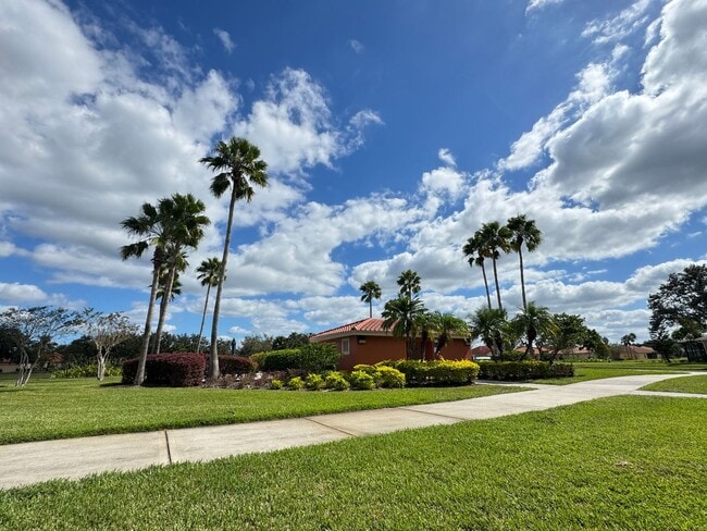 Building Photo - Resort-Style Solivita Home Ready For Move-in! [55+ Community]