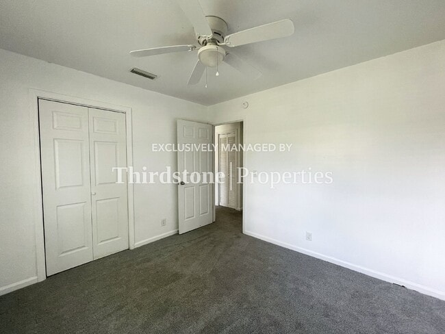 Building Photo - 139 Cherry Point Dr