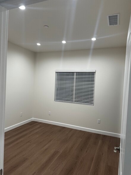 Building Photo - 8501 Cranford Ave