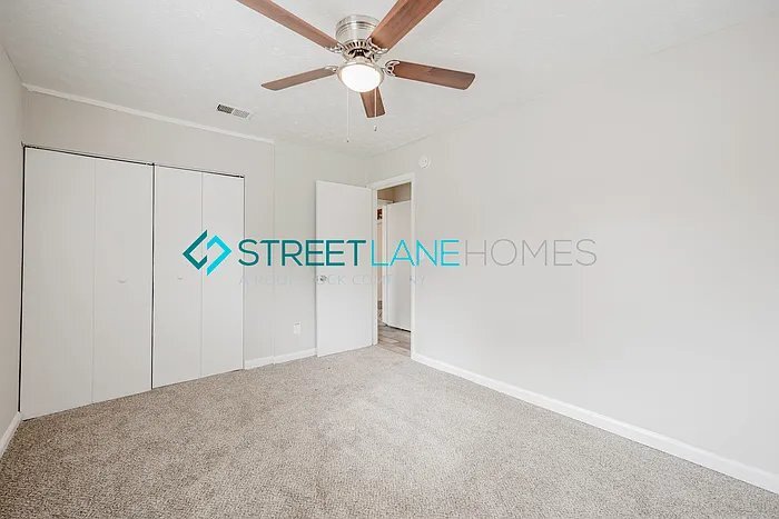 Building Photo - 1916 Wellborn Dr