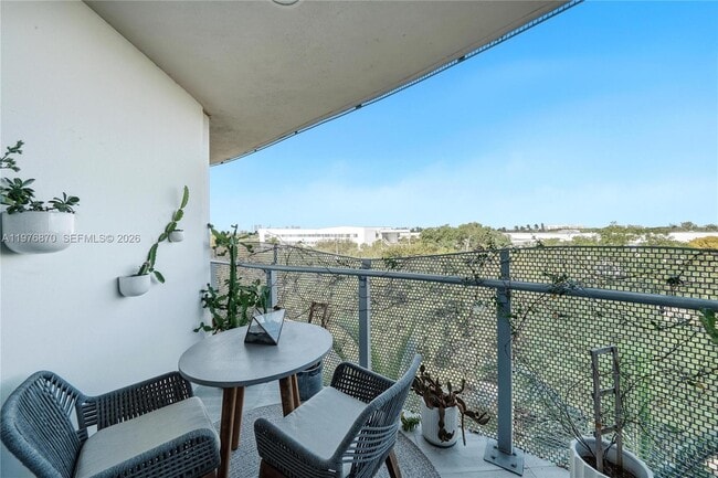 Building Photo - 2155 Washington Ct