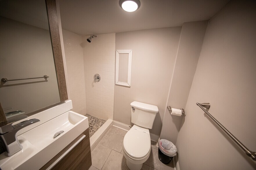 3rd full bath with shower (basement) - 2137 Sears St