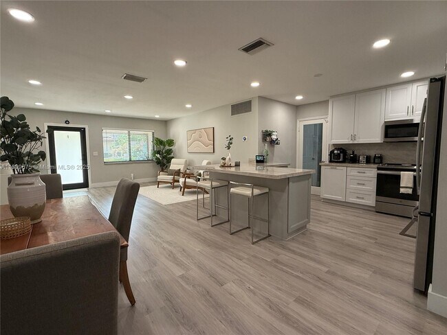 Building Photo - 4009 Jefferson St