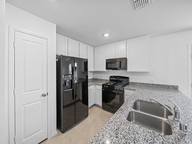 Building Photo - 14004 Birch Farm Dr