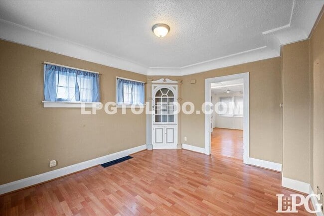 Building Photo - 1579 Colton St