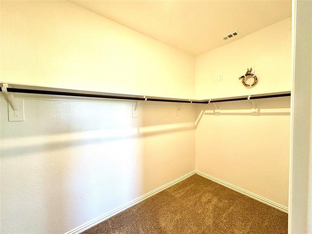 Building Photo - 608 Easthill Dr