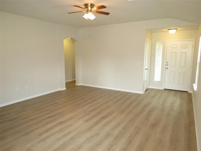 Building Photo - 375 Musgrav