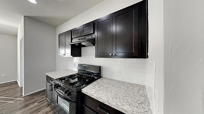 Building Photo - 9800 Jackrabbit Rd