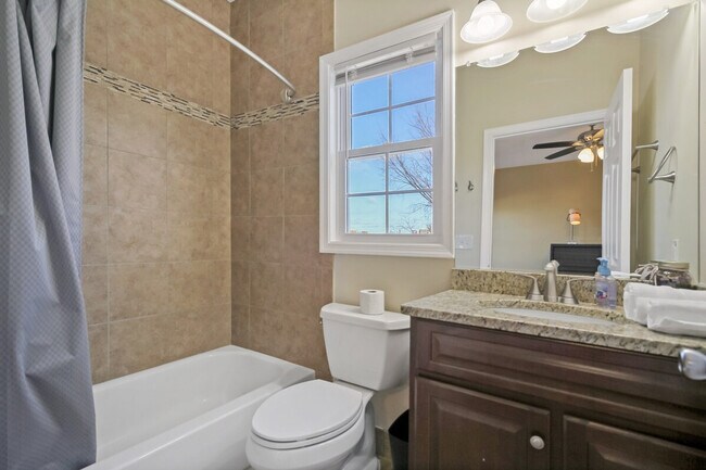 Building Photo - 624 U.S. 29-SI ID1395358P