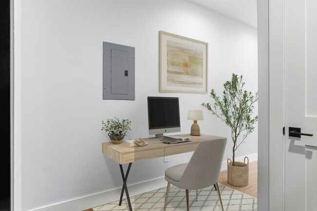 Building Photo - 3850 Washington St