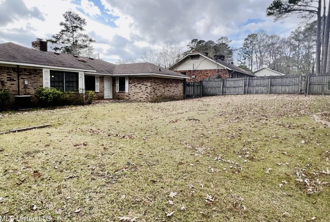 Building Photo - 2014 Beechwood Blvd
