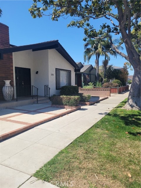 Building Photo - 515 Coronado Ave
