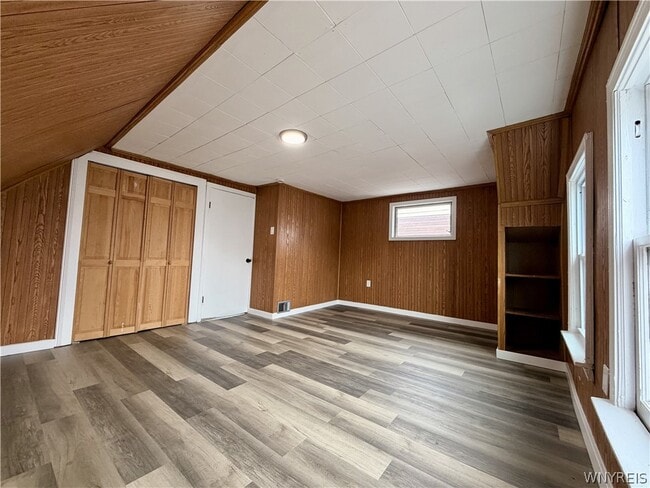 Building Photo - 35 Dorris Ave