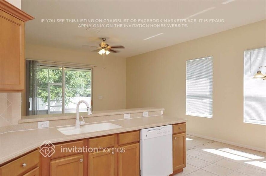 Building Photo - 6034 39th Ct E
