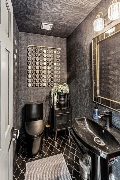 Building Photo - 12345 White Oak Point