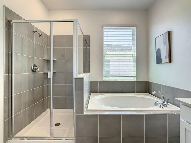 Building Photo - 8853 Cabot Cliffs Dr