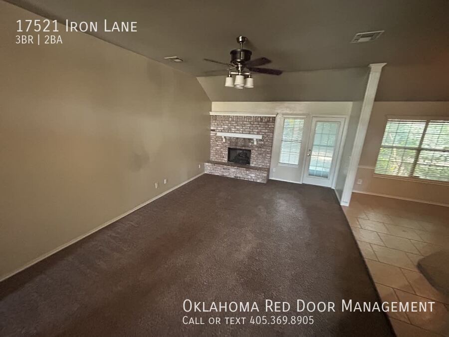 Building Photo - 17521 Iron Ln