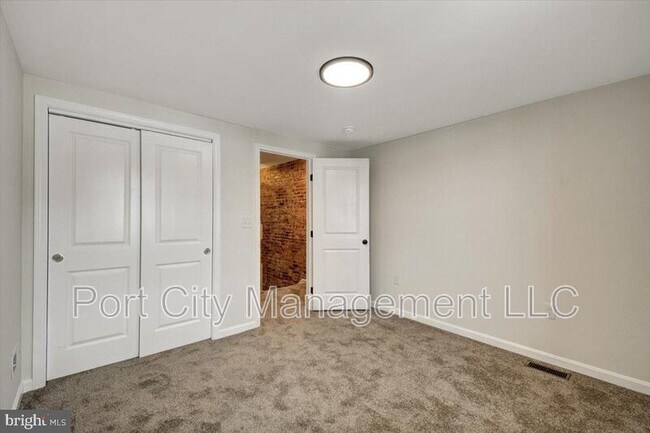 Building Photo - 217 N Belnord Ave