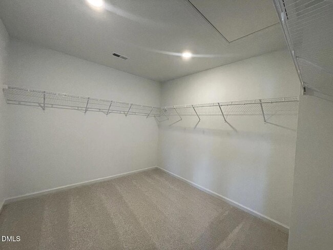 Building Photo - 160 S Finley Lndg Pkwy